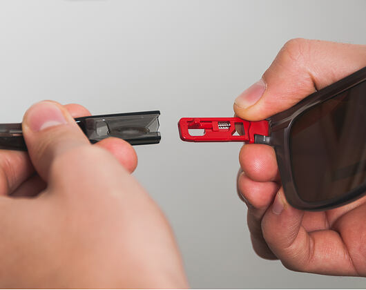 Brýle Oakley Crossrange Patch Matte Grey Ink/Prizm Ruby OO9382-0560