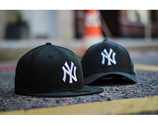 Kšiltovka New Era - MLB Basic 59FIFTY - NY Yankees - Black / White