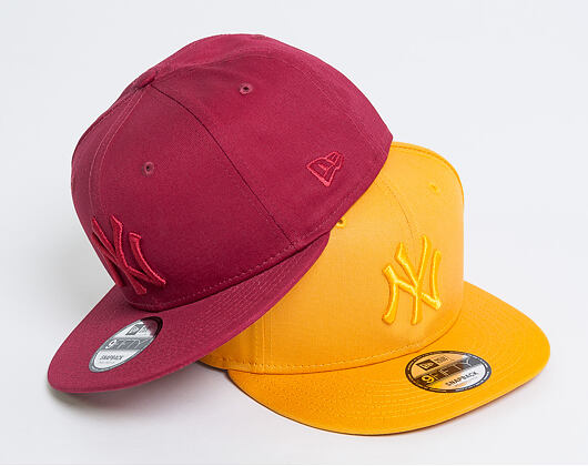 Kšiltovka New Era League Essential New York Yankees 9FIFTY Cardinal Snapback