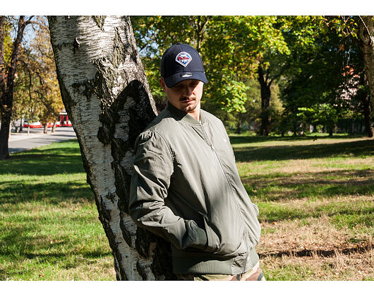 Bunda New Era Branded Sherpa Bomber New Olive