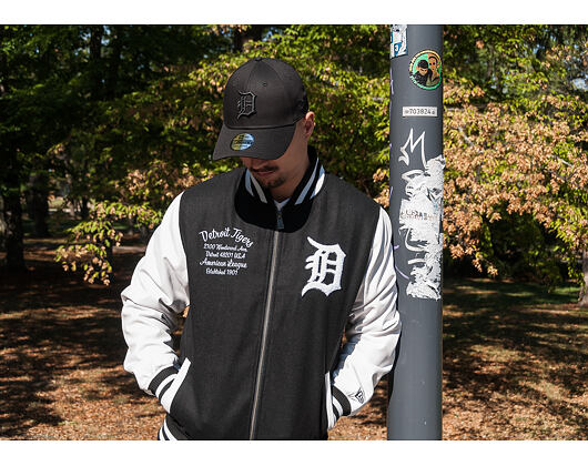 Bunda New Era Post Gradual Pack Varsity Jacket Detroit Tigers Black/White