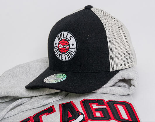 Mikina S Kapucí Mitchell & Ness Play Off Win Hoody Chicago Bulls