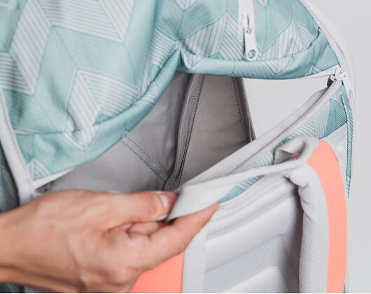 Batoh Aevor Daypack Flicker Mint Coral