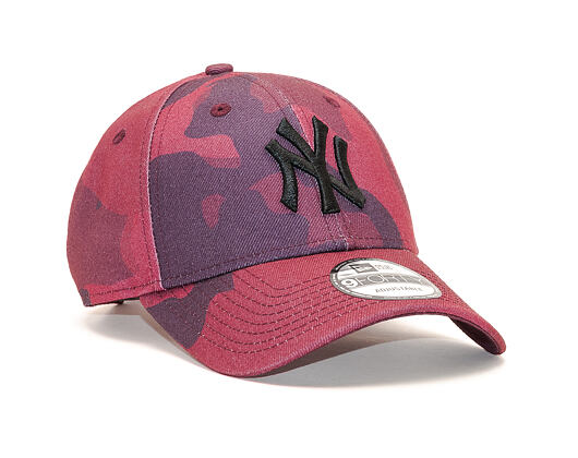 Kšiltovka New Era 9FORTY Camo New York Yankees Maroon Camo/Black Strapback