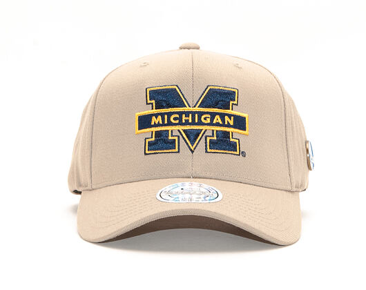 Kšiltovka Mitchell & Ness Michigan Wolverines Freshman 110 Curved Khaki Snapback
