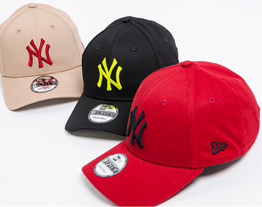 Kšiltovka New Era 9FORTY New York Yankees Essential Black/Yellow Strapback