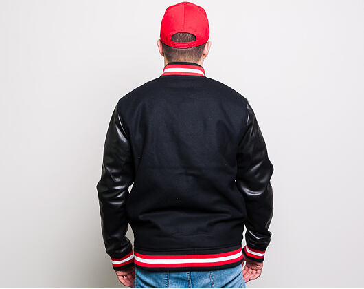 Bunda New Era Chicago Bulls Team Logo Varsity 2 Black