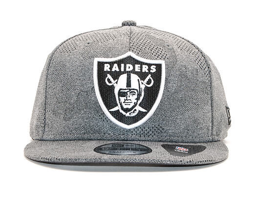 Kšiltovka New Era 9FIFTY Engineered Plus Oakland Raiders Gray / Black Snapback
