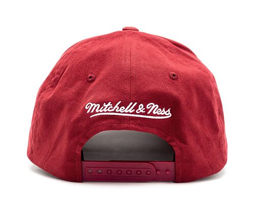 Kšiltovka Mitchell & Ness INTL840 Chicago Bulls Cardinal 110 Snapback