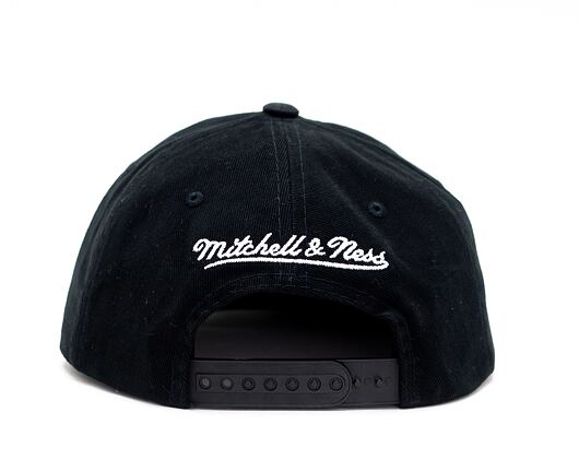 Kšiltovka Mitchell & Ness INTL847 Chicago Bulls Time Stripe Deadstock