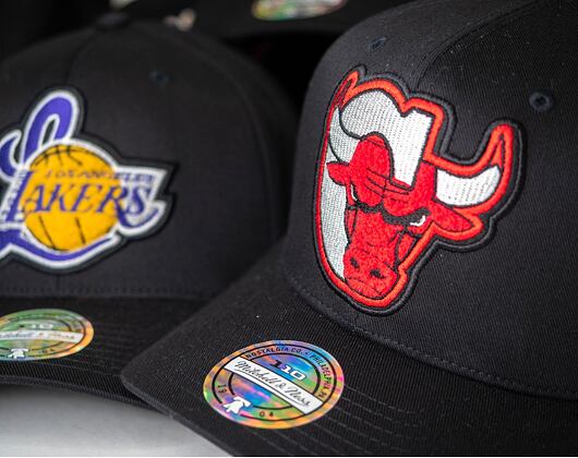 Kšiltovka Mitchell & Ness INTL839 Chicago Bulls Letterman 110 Snapback