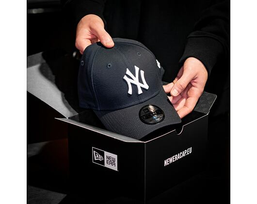 Kšiltovka New Era 9FORTY MLB League Basic New York Yankees - Navy / White