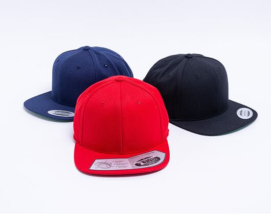 Kšiltovka Yupoong 110 Fitted Snapback Red