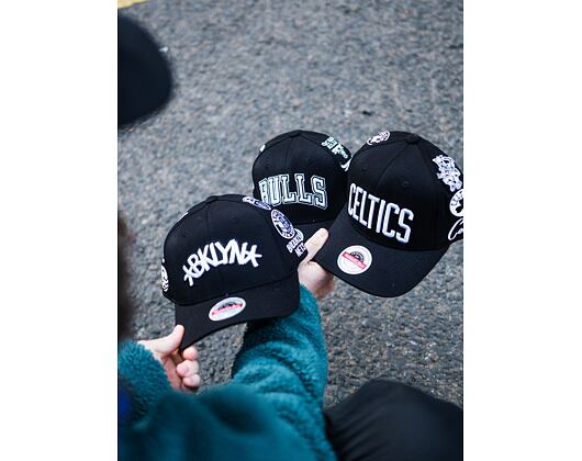 Kšiltovka Mitchell & Ness Brooklyn Nets Logo Blast 110 Snapback Black