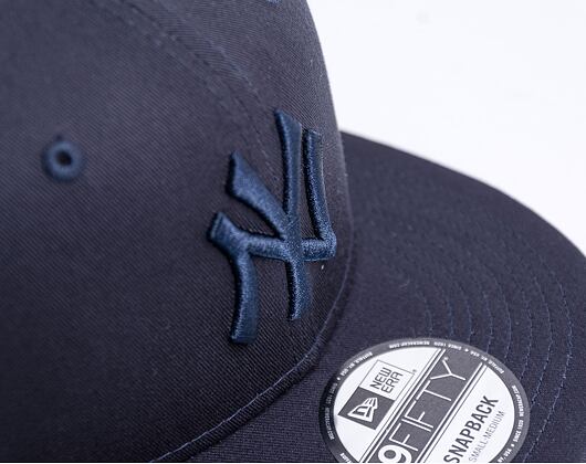 Kšiltovka New Era 9FIFTY MLB League Essential New York Yankees Snapback Navy