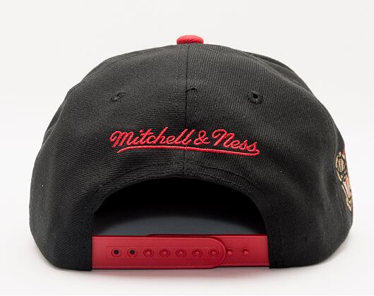 Kšiltovka Mitchell & Ness The Finals Snapback Chicago Bulls Black / Red