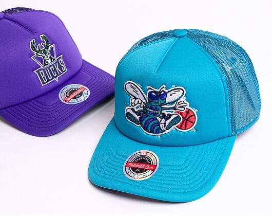 Kšiltovka Mitchell & Ness Keep On Truckin Trucker Hwc Charlotte Hornets Teal