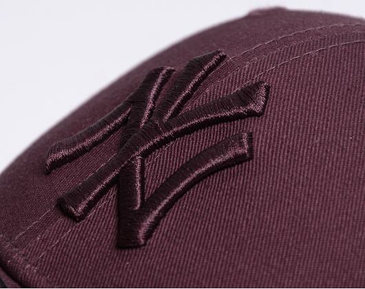 Kšiltovka New Era 9FORTY MLB League Essential Snapback New York Yankees - Maroon