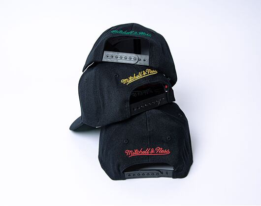 Kšiltovka Mitchell & Ness Classic Red Snapback Chicago Bulls Black