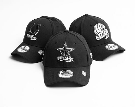 Kšiltovka New Era 39THIRTY NFL22 Sideline Dallas Cowboys Black / White