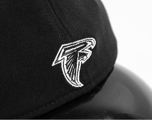 Kšiltovka New Era 39THIRTY NFL22 Sideline Atlanta Falcons Black / White