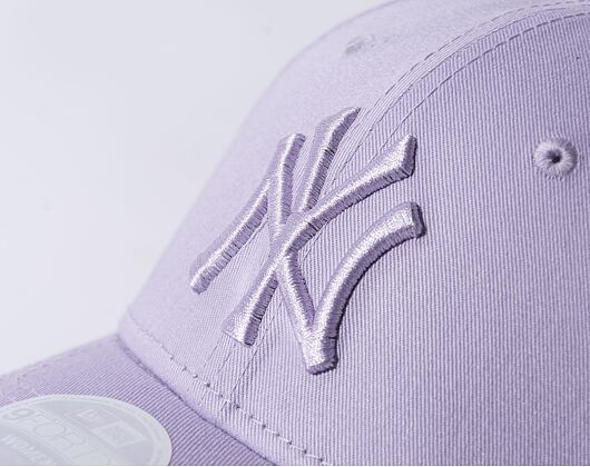 Dámská kšiltovka New Era 9FORTY Womens MLB League Essential New York Yankees Lavender