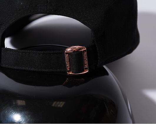 Dámská kšiltovka New Era 9FORTY Womens MLB Metallic Logo New York Yankees Black / Shiny Rose Gold