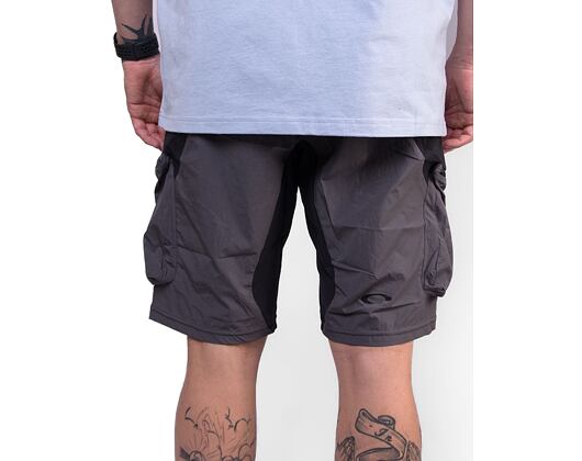 Kraťasy Oakley Latitude Cargo Short Uniform Grey