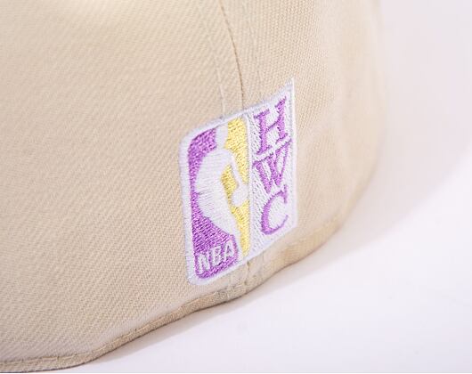 Kšiltovka Mitchell & Ness NBA Los Angeles Lakers Hop On Fitted off white