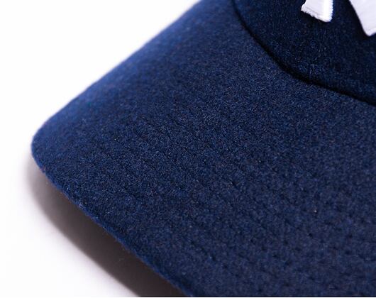Kšiltovka New Era 9FORTY MLB Melton Wool Essential New York Yankees Navy / White