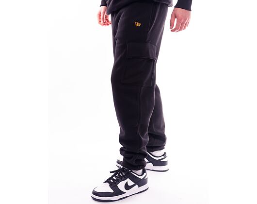 Tepláky New Era Script Cargo Joggers - Black / Metallic Gold