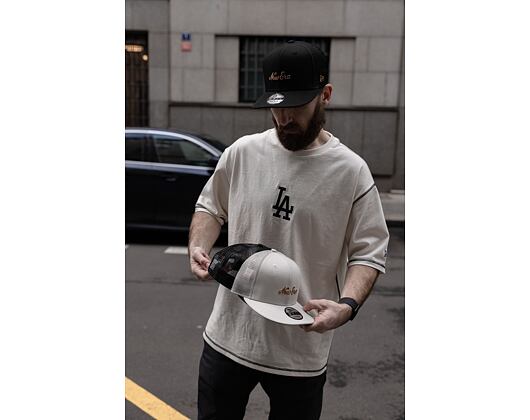 Kšiltovka New Era 9FIFTY Trucker Mesh New World Black