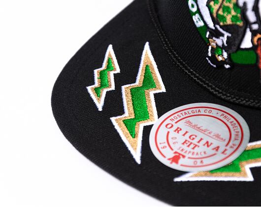Kšiltovka Mitchell & Ness Recharge Trucker Boston Celtics Black