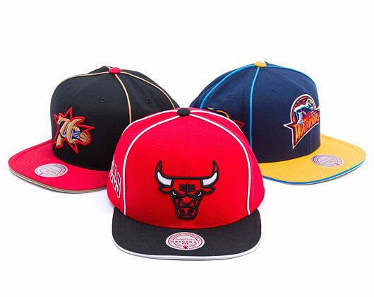 Kšiltovka Mitchell & Ness - Chicago Bulls - Pipe Snapback - Red