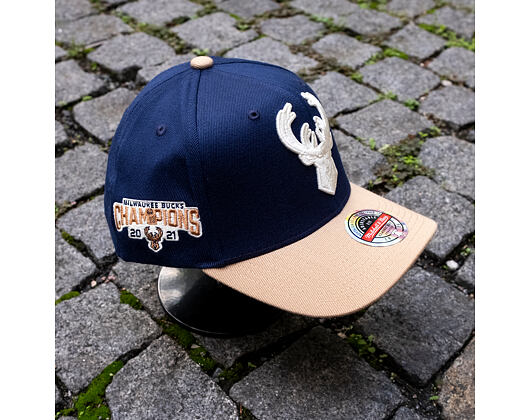 Kšiltovka Mitchell & Ness - Sand Storm Classic Red - Milwaukee Bucks - Navy/Sand