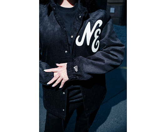 Bunda New Era - Branded Cord Coach Jacket - Black