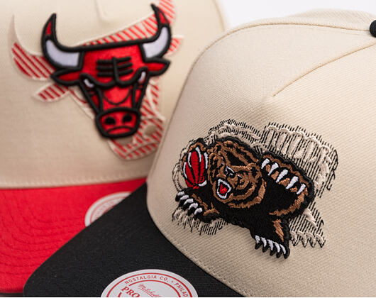 Kšiltovka Mitchell & Ness - Off Tilted Hwc - NBA - Vancouver Grizzlies - Off White