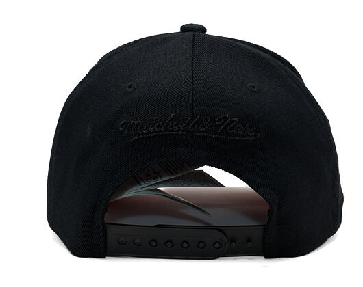 Kšiltovka Mitchell & Ness - Midnight Luxe - Classic Red Chicago Bulls - Black