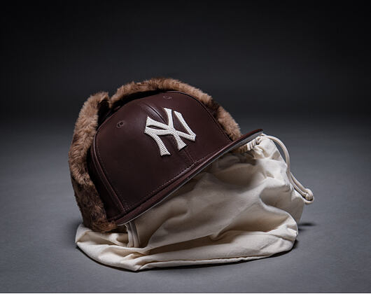 Kšiltovka New Era - MLB IMAGE DROP Leather Dog-Ear 59FIFTY - NY Yankees - Deep Auburn