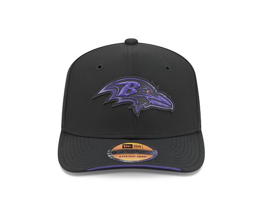 Kšiltovka New Era - NFL 2026 Sideline 9SEVENTY Stretch-Snap - Baltimore Ravens - Team Color