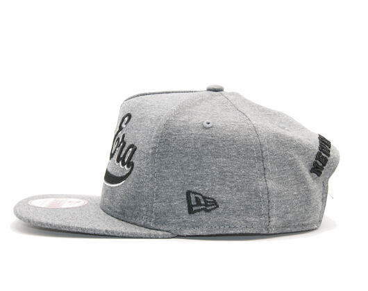 Kšiltovka New Era Herring Script Grey/Black Snapback
