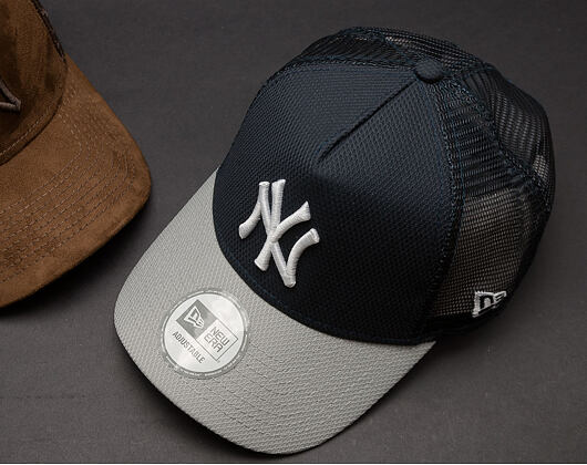 Kšiltovka New Era Auth Diamond Trucker New York Yankees Official Colors Snapback