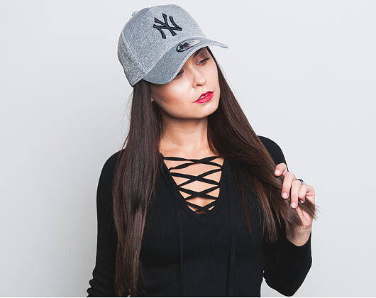 Kšiltovka New Era Jersey Tech A-Frame New York Yankees 9FORTY Gray/Navy Snapback
