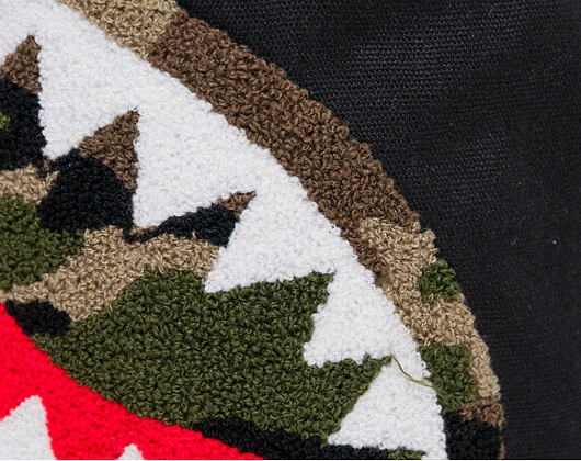 Batoh Sprayground Camo Chenille Shark