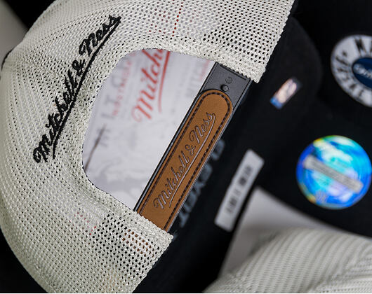 Kšiltovka Mitchell & Ness Patch 110 Flex-Snap SB Miami Heat Black/White Snapback