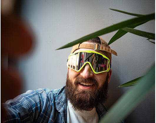 Sluneční Brýle Oakley Wind Jacket 2.0 Neon Retina/Prizm Snow Black Iridium OO7072-06