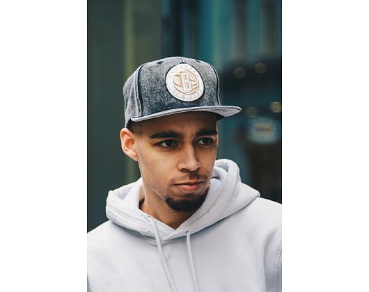 Kšiltovka Mitchell & Ness Brooklyn Nets JS18253 Snow Washed Natural
