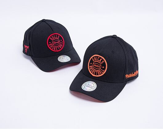 Kšiltovka Mitchell & Ness Black Vision High Crown Pinch Panel 110 Snapback New York Knicks Black