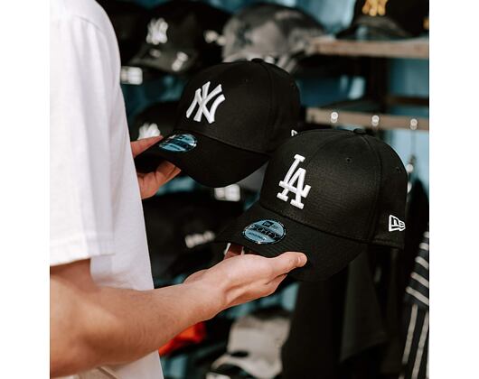 Kšiltovka New Era League Essential Los Angeles Dodgers 9FORTY Black/White Strapback