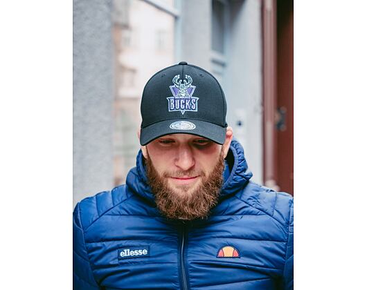 Kšiltovka Mitchell & Ness Milwaukee Bucks 537 Team Logo High Crown Black